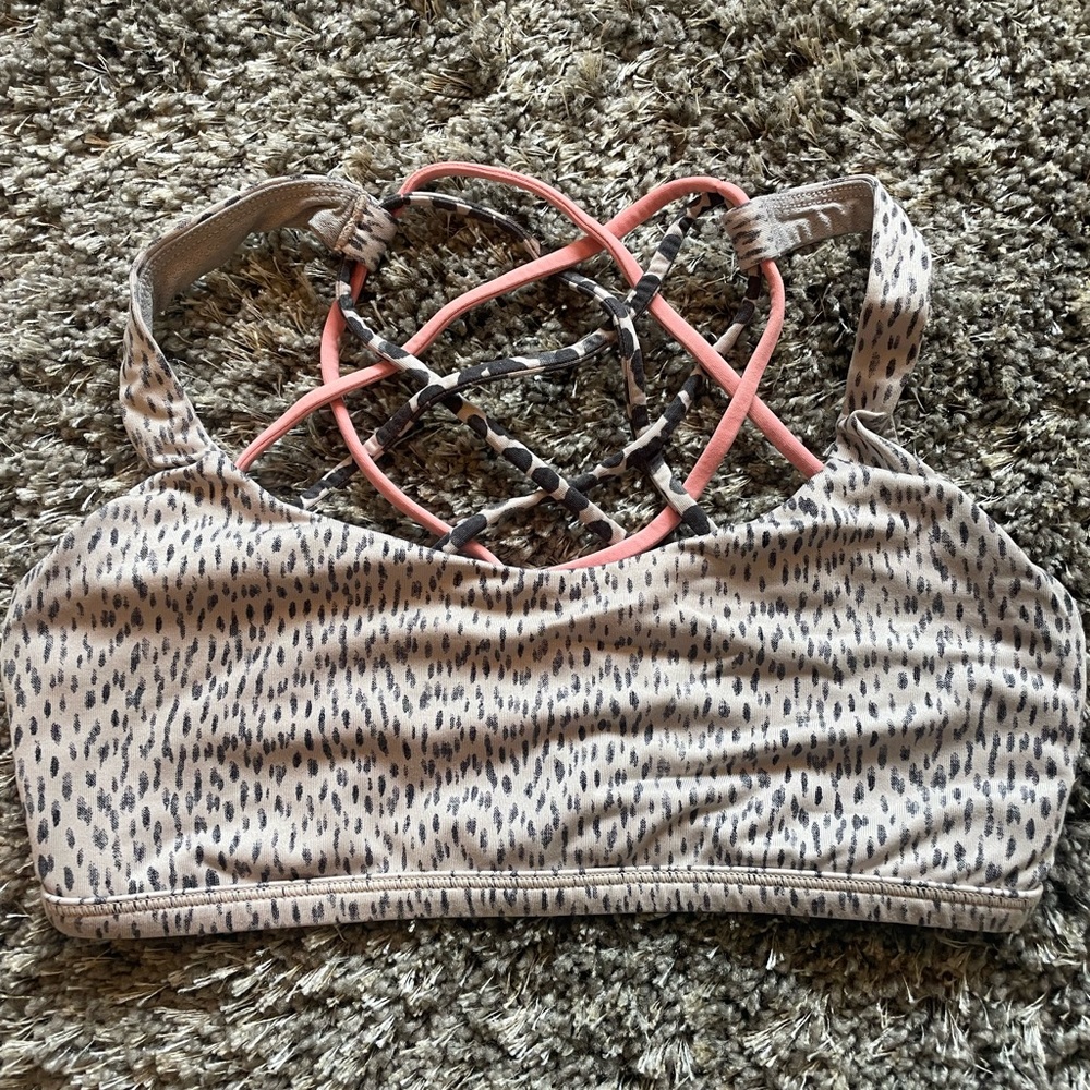 Lululemon Cross back sports bra